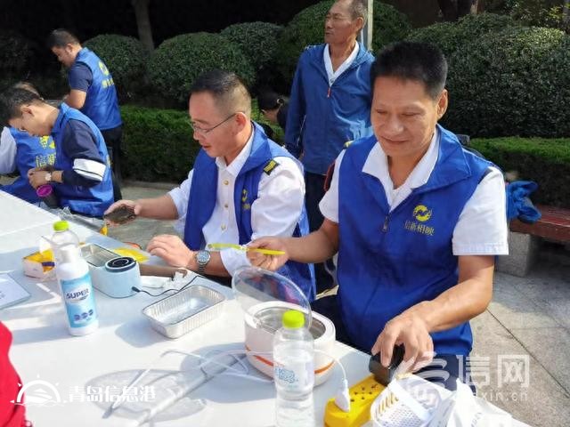 信新相映走進(jìn)少山路社區(qū) 家電維修“專(zhuān)業(yè)戶(hù)”讓居民幸福感滿(mǎn)滿(mǎn)
