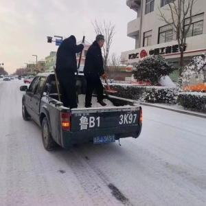 除雪保暢，陽(yáng)光環(huán)衛(wèi)在行動(dòng)