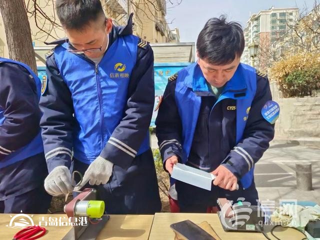 “一站式”幫居民解難題 香港中路街道開(kāi)展便民服務(wù)大集
