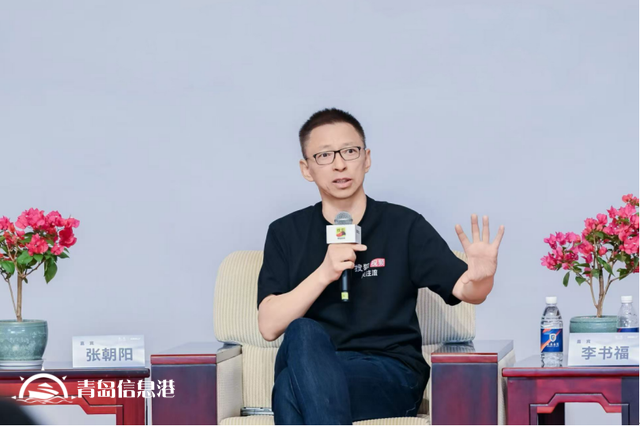 張朝陽對話李書福：企業(yè)的真正價值不止利潤，更關(guān)乎社會責(zé)任