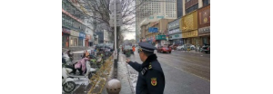 一抹“城管藍(lán)”扮靚城市美—李園街道綜合行政執(zhí)法中隊開展集中整治行動 ...