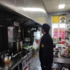 平度市東閣街道執(zhí)法中隊(duì)靶向出擊，聚力攻破餐飲油煙擾民問(wèn)題 ...