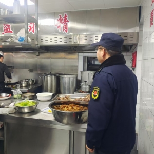 同和中隊(duì)：加強(qiáng)飯店油煙執(zhí)法巡查工作，保障城市環(huán)境與居民健康 ...