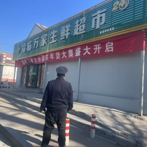 平度市東閣街道執(zhí)法中隊加強戶外廣告管理，提升城市顏值