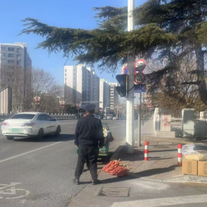 平度市東閣街道執(zhí)法中隊(duì)“信用+”整治市容，點(diǎn)亮城市之美